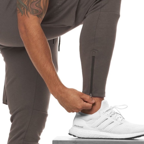 ASRV 0400. Core Division Cargo Zip Jogger - color Deep Taupe size xs men’s used - Picture 3 of 9